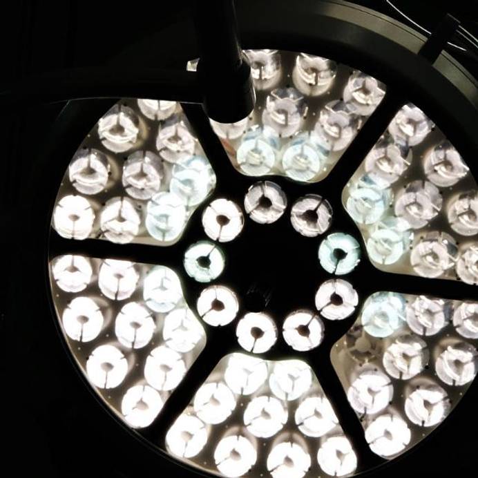 Surgical lamp