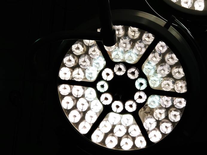 Surgical lamp