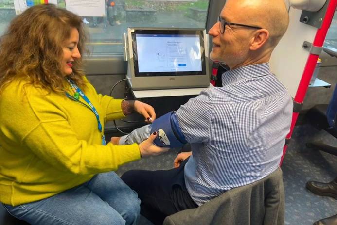 The mini SiSU station in use on the Be Well Bus