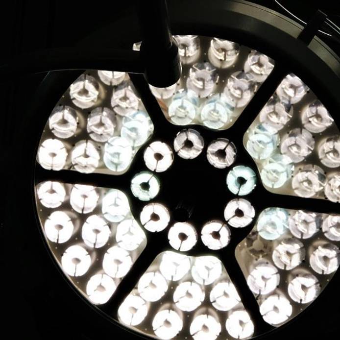 Surgical lamp